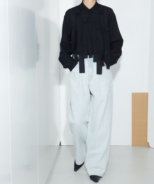 AEWEN MATOPH(イウエン マトフ)の「<AEWEN MATOPH>デニムタックパンツ(デニムパンツ・レディース・ブラック/ライトブルー/コバルトブルー・36/34/38)」の5枚目の写真