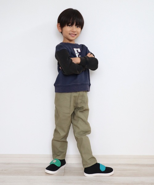 KiCCOLY（キッコリー）の「ｽﾄﾚｯﾁﾊﾟﾝﾂ（デニムパンツ・キッズ・ブラック/ベージュ/グリーン/ネイビー/ブルー/グレー・150cm/140cm/130cm/120cm/110cm）」の14枚目の写真