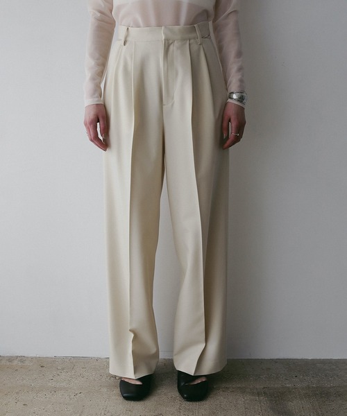 MANOF(マノフ)の「WAIST SLIT SLACKS(スラックス・レディース・ブラックミックス/アイボリー/チャコールグレー・S/M)」の4枚目の写真