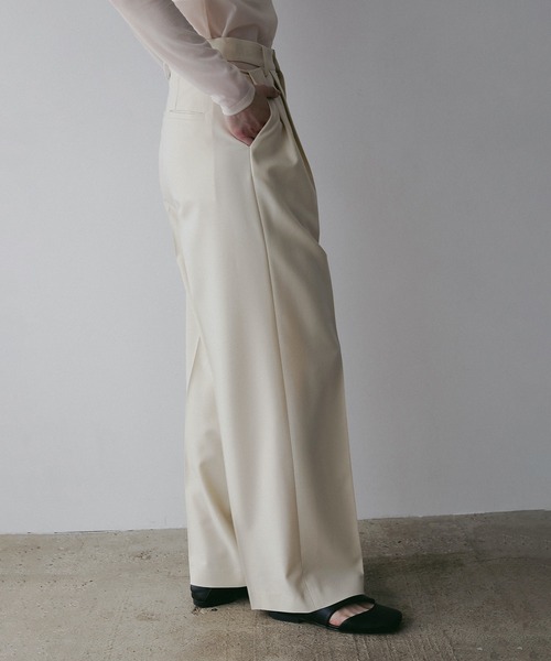 MANOF(マノフ)の「WAIST SLIT SLACKS(スラックス・レディース・ブラックミックス/アイボリー/チャコールグレー・S/M)」の6枚目の写真