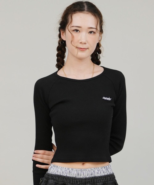 ELEMENT(エレメント)の「ELEMENT/エレメント リブリンガーTシャツ ロンT クロップド丈 BF024-065(Tシャツ/カットソー・レディース・ブラック/ホワイト/ホワイト×ブラック・M)」の3枚目の写真