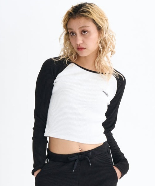 ELEMENT(エレメント)の「ELEMENT/エレメント リブリンガーTシャツ ロンT クロップド丈 BF024-065(Tシャツ/カットソー・レディース・ブラック/ホワイト/ホワイト×ブラック・M)」の10枚目の写真