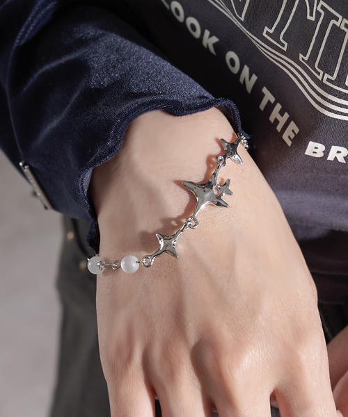 apres jour mignon（アプレジュールミニョン）の「【apresjour mignon×ARIAZ】キラキラモチーフブレスレット（ブレスレット・レディース・シルバー・ONESIZE）」の2枚目の写真