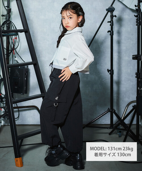 ZIDDY（ジディ）の「ドロストナイロンカーゴパンツ(130~160cm)（カーゴパンツ・キッズ・ブラック/グリーン・FREE/130cm/140cm/150cm）」の4枚目の写真