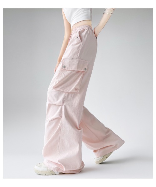 Ritzy(リッツィー)の「5色展開 カジュアル カーゴパンツ(カーゴパンツ・レディース・ネイビー/ベージュ/ブラック/ピンク/ダークグレー/ネイビー系・M/L)」の16枚目の写真