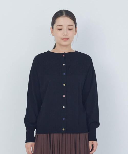 ADIEU TRISTESSE（アデュートリステス）の「キュウシンリブカラフル釦カーディガン（カーディガン/ボレロ・レディース・パープル/ブラック/グレイッシュベージュ・FREE）」の13枚目の写真