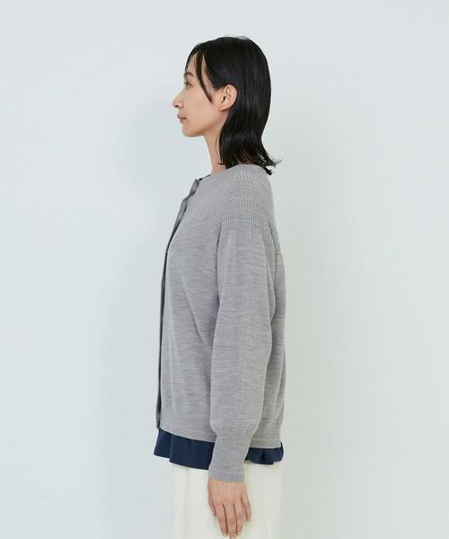 ADIEU TRISTESSE（アデュートリステス）の「キュウシンリブカラフル釦カーディガン（カーディガン/ボレロ・レディース・パープル/ブラック/グレイッシュベージュ・FREE）」の21枚目の写真