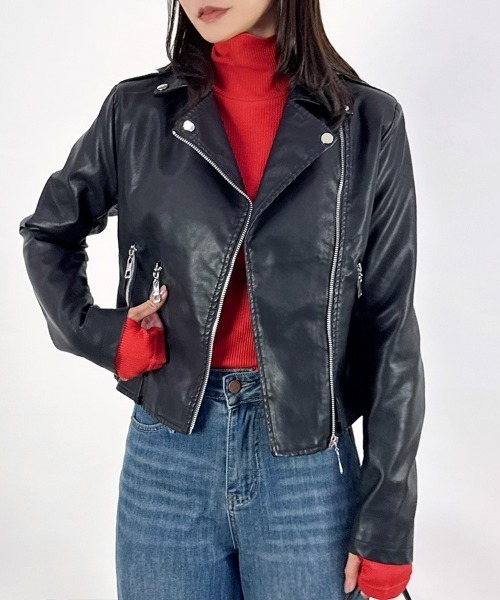 CLOTHY(クロシィ)の「【辛口エッセンスでいつものコーデをアップデート】ライダースジャケット(ライダースジャケット・レディース・ブラック・MEDIUM)」の4枚目の写真