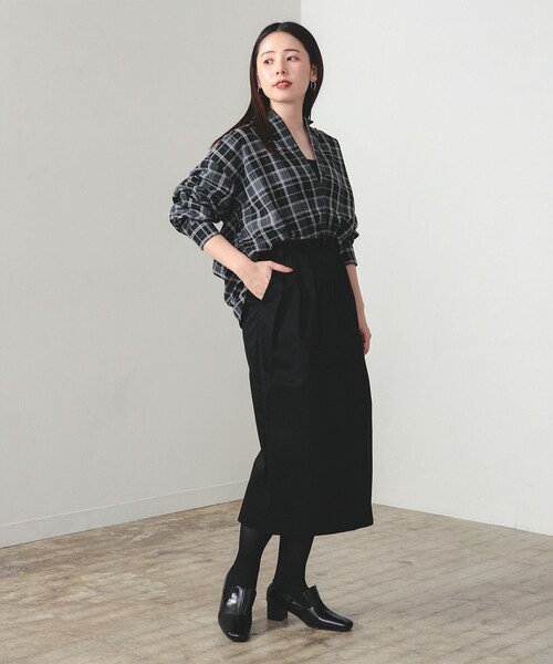 BEAMS HEART（ビームスハート）の「タック コクーン スカート（スカート・レディース・ブラウン系その他3/ブラック・FREE）」の3枚目の写真