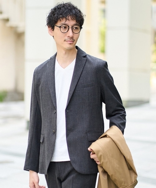 a.v.v(アーヴェヴェ)の「【イージーケア/シワになりにくい】スマートジャケット 秋リライト【洗濯機で洗える/ストレッチ】〈ON/OFF SERIES〉(テーラードジャケット・メンズ・ネイビー/チャコールグレー・44/46/48/50)」の2枚目の写真