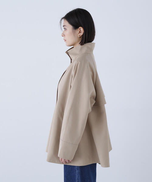 NATURAL BEAUTY BASIC(ナチュラルビューティーベーシック)の「◇スタンドネックテントラインブルゾン(ブルゾン・レディース・ブラック/ベージュ・MEDIUM/SMALL)」の5枚目の写真