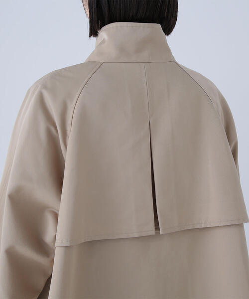 NATURAL BEAUTY BASIC(ナチュラルビューティーベーシック)の「◇スタンドネックテントラインブルゾン(ブルゾン・レディース・ブラック/ベージュ・MEDIUM/SMALL)」の9枚目の写真