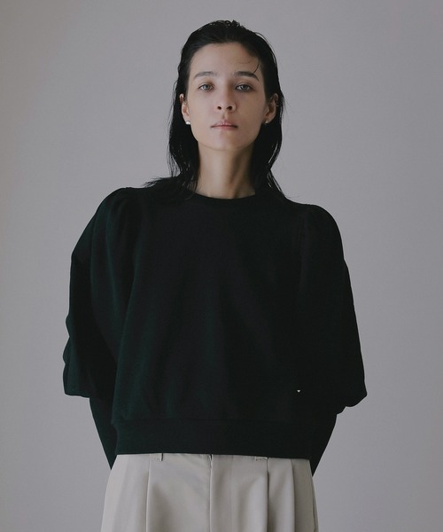 MANOF(マノフ)の「VOLUME FIT SLEEVE SWEAT(スウェット・レディース・グレー/ブラック/ベージュ・F)」の22枚目の写真