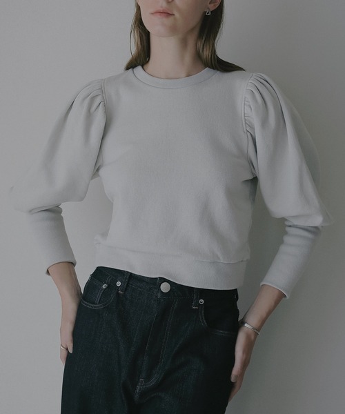 MANOF(マノフ)の「VOLUME FIT SLEEVE SWEAT(スウェット・レディース・グレー/ブラック/ベージュ・F)」の15枚目の写真