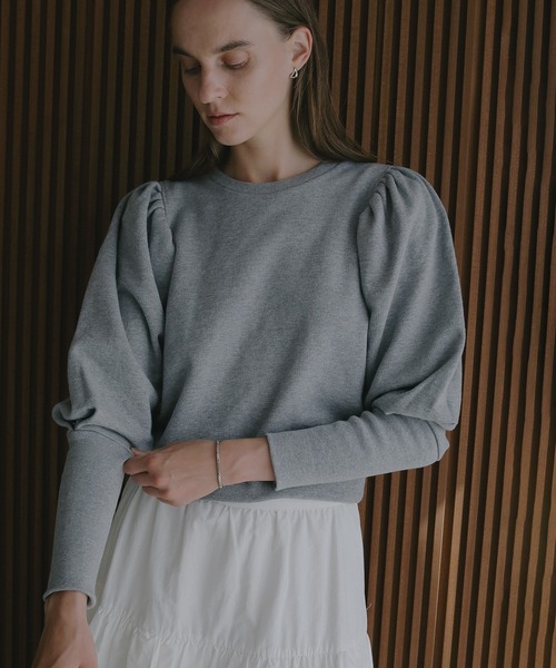 MANOF(マノフ)の「VOLUME FIT SLEEVE SWEAT(スウェット・レディース・グレー/ブラック/ベージュ・F)」の14枚目の写真