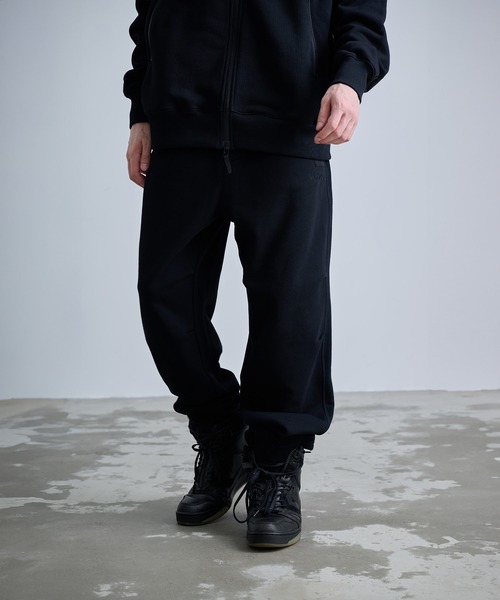 WILD THINGS（ワイルドシングス）の「【FRUIT OF THE LOOM】FTL×WILD THINGS ワイルドシングス コラボ/MONSTER SWEAT PANTS（その他パンツ・メンズ・ベージュ/ブラック・M/L）」の4枚目の写真