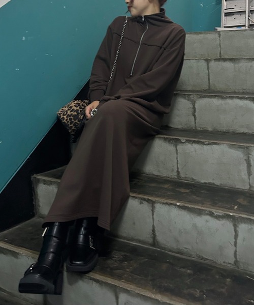 PAGEBOY（ページボーイ）の「MUSEスウェットZIPワンピース / スウェットワンピース【ZOZO限定アイテム】（ワンピース・レディース・ブラック/ブラウン・FREE）」の17枚目の写真