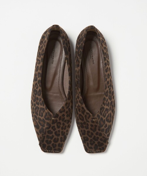 BEAUTY&YOUTH UNITED ARROWS(ビューティーアンドユースユナイテッドアローズ)の「Vカット レオパード フラットシューズ(パンプス・レディース・その他1・35h/36/36h/37/37h/38)」の9枚目の写真