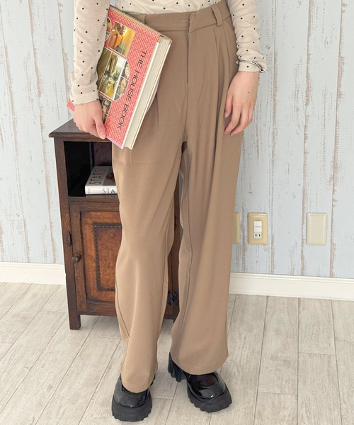 frunco(フランコ)の「タックワイドパンツ(その他パンツ・レディース・ベージュ/ブラック/グレー/ホワイト・MEDIUM)」の2枚目の写真