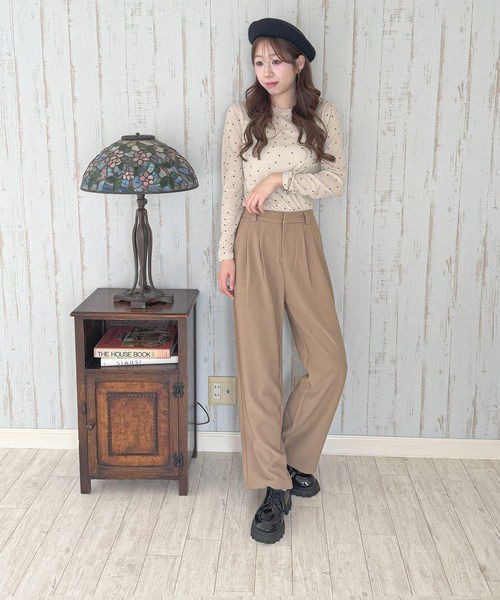frunco(フランコ)の「タックワイドパンツ(その他パンツ・レディース・ベージュ/ブラック/グレー/ホワイト・MEDIUM)」の17枚目の写真