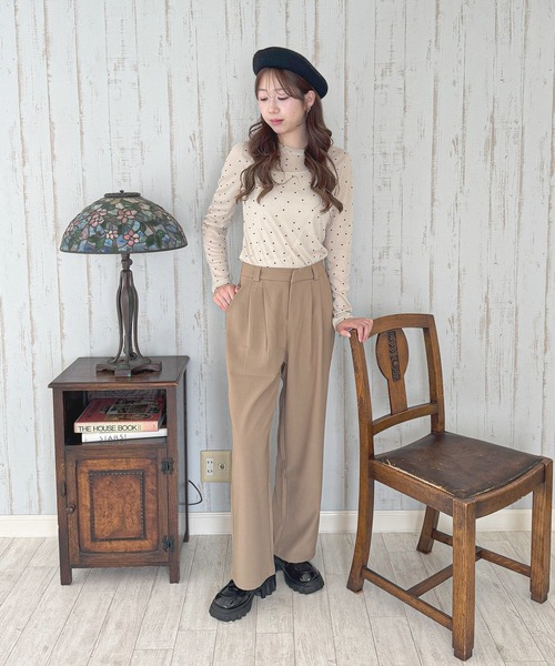 frunco(フランコ)の「タックワイドパンツ(その他パンツ・レディース・ベージュ/ブラック/グレー/ホワイト・MEDIUM)」の11枚目の写真
