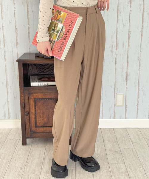 frunco(フランコ)の「タックワイドパンツ(その他パンツ・レディース・ベージュ/ブラック/グレー/ホワイト・MEDIUM)」の9枚目の写真