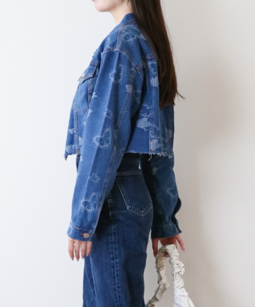 a lot of love(ア ロット オブ ラブ)の「バタフライパターン カットオフデニムジャケット(デニムジャケット・レディース・ブルー・S/M/L)」の5枚目の写真