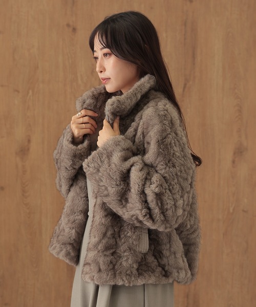 SUWDEE(スーディー)の「fur zip up short blouson(ブルゾン・レディース・アイボリー/グレー・FREE)」の5枚目の写真