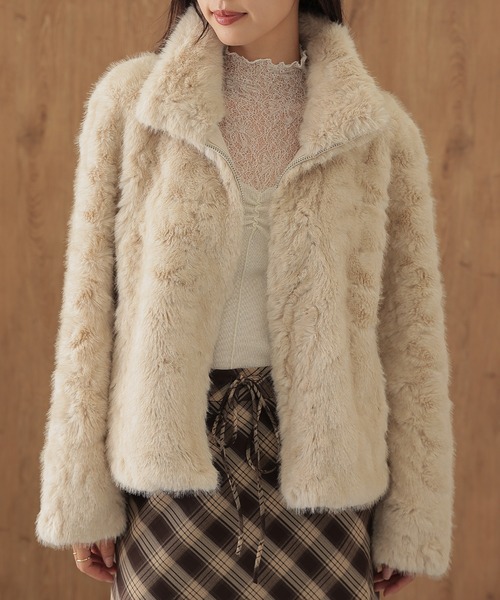 SUWDEE(スーディー)の「fur zip up short blouson(ブルゾン・レディース・アイボリー/グレー・FREE)」の11枚目の写真