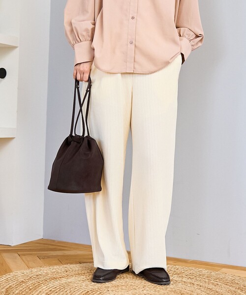 coen（コーエン）の「フェレットライクカットコールイージーワイドパンツ【インフルエンサー紹介アイテム】（その他パンツ・レディース・オフホワイト/オレンジ系その他/ブラック/ロイヤルブルー・M/L）」の2枚目の写真