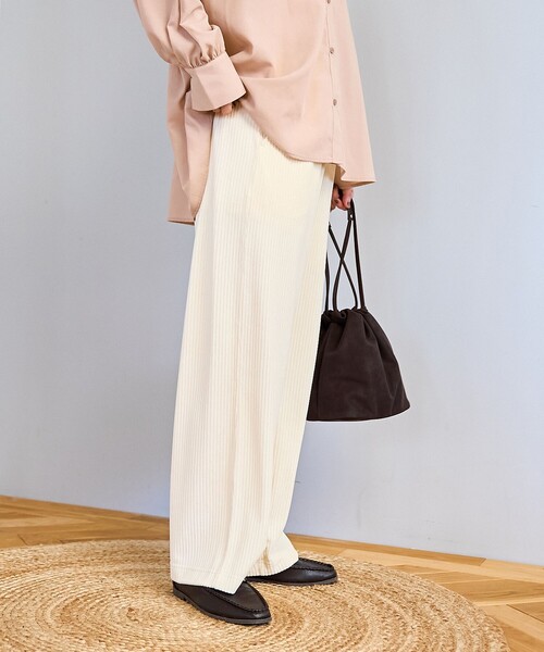 coen（コーエン）の「フェレットライクカットコールイージーワイドパンツ【インフルエンサー紹介アイテム】（その他パンツ・レディース・オフホワイト/オレンジ系その他/ブラック/ロイヤルブルー・M/L）」の6枚目の写真