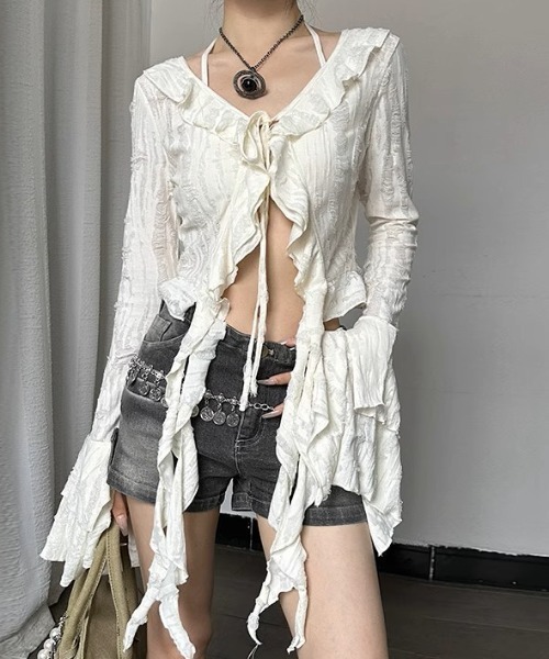 .KOM(ドットコム)の「A'GEM/9 × .kom 『.KOM/ドットケーオーエム』 Y2K Front Ribbon Fringe Top/Y2K フロントリボン フリンジトップス(Tシャツ/カットソー・レディース・ホワイト/ブラック/グレー・FREE)」の14枚目の写真