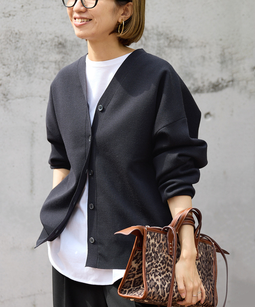 FRAMeWORK（フレームワーク）の「≪手洗い可≫フォルムカーディガン（カーディガン/ボレロ・レディース・スミクロ/チャコールグレー/ブルー・FREE）」の8枚目の写真