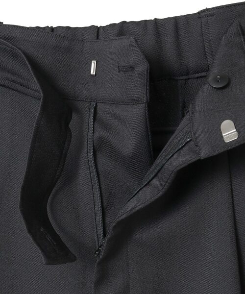 Liesse（リエス）の「ハイウエストカーブゼンタープレスパンツ（その他パンツ・レディース・カーキ/ブラック・3/2）」の8枚目の写真