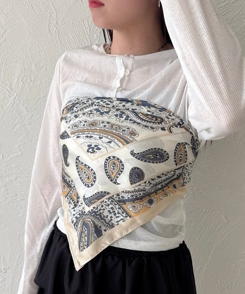 kutir（クティール）の「kutirlune／ペイズリースカーフ（バンダナ/スカーフ・レディース・ブルー/オレンジ/ベージュ・FREE）」の6枚目の写真