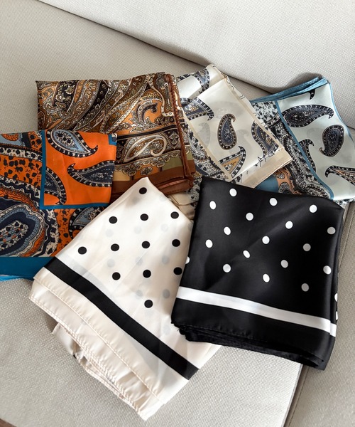 kutir（クティール）の「kutirlune／ペイズリースカーフ（バンダナ/スカーフ・レディース・ブルー/オレンジ/ベージュ・FREE）」の9枚目の写真