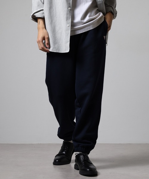 GUESS JEANS(ゲスジーンズ)の「GUESS JEANS GJ TRIANGLE LABEL JOGGER PANTS ゲス スウェット ジョガーパンツ コットン(スウェットパンツ・レディース・ネイビー/グレー・S/L/M)」の14枚目の写真