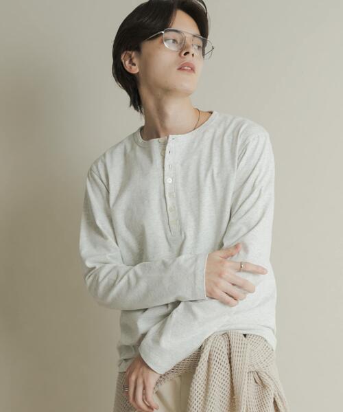 SENSE OF PLACE by URBAN RESEARCH（センスオブプレイスバイアーバンリサーチ）の「ヘンリーネックロングTシャツ（Tシャツ/カットソー・メンズ・オートミール/ブラック・MEDIUM/LARGE）」の2枚目の写真