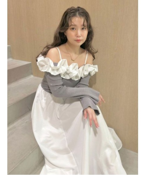 LILY BROWN(リリーブラウン)の「フリルカラーニットコンビワンピース(ワンピース・レディース・ドット/ブルー/ブラック/グレー・F)」の2枚目の写真