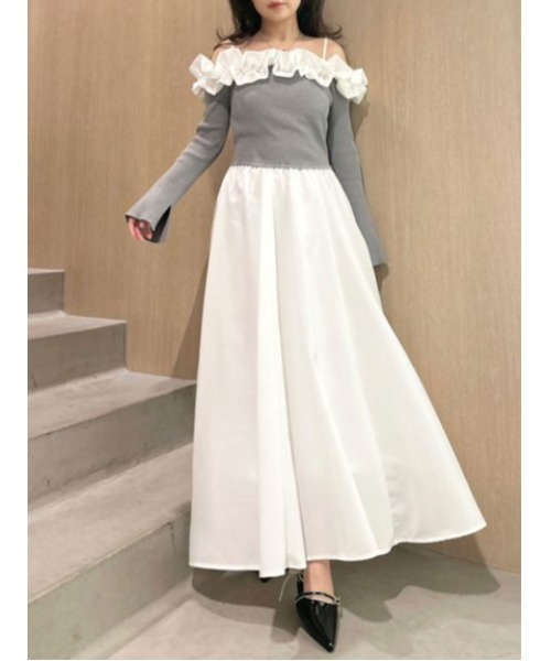 LILY BROWN(リリーブラウン)の「フリルカラーニットコンビワンピース(ワンピース・レディース・ドット/ブルー/ブラック/グレー・F)」の7枚目の写真