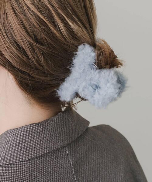 SMELLY(スメリー)の「カラーファーバンス(バレッタ/ヘアクリップ・レディース・ライトブルー/ホワイト・-)」の3枚目の写真