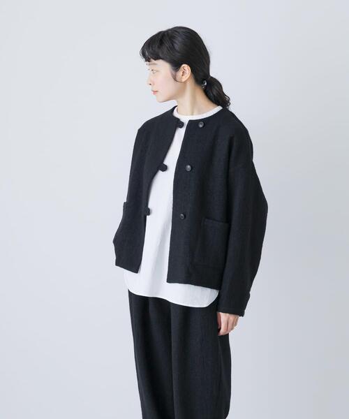 かぐれ(カグレ)の「ウールクルーネックジャケット(ノーカラージャケット・レディース・チャコールグレー/ブラック・FREE)」の4枚目の写真