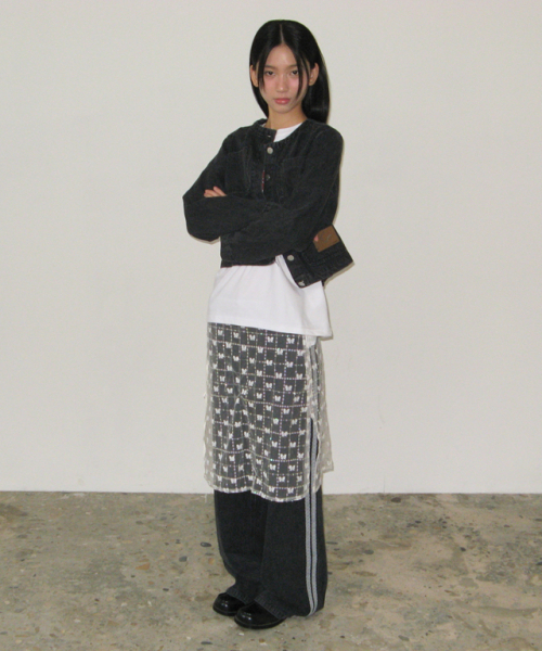 RONRON(ロンロン)の「SIDE LACE TRACK DENIM PANTS BLACK(デニムパンツ・レディース・その他・SMALL/MEDIUM/LARGE)」の6枚目の写真