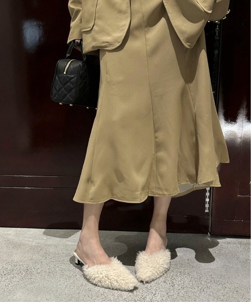 Maison Calme（メゾンカルム）の「シャギーファー ポインテッドトゥ ミュールサンダル　ふわふわシャギー　【ローヒール】（パンプス・レディース・ブラック/アイボリー/ブラウン・M/L）」の8枚目の写真
