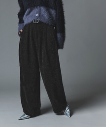 ソフトスウェード ルーズ スラックス タックパンツ / Soft Suede Loose-Fit Tuck Pants