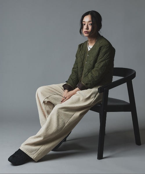 W:Huku(フーク)の「ソフトスウェード ルーズ スラックス タックパンツ / Soft Suede Loose-Fit Tuck Pants(その他パンツ・レディース・ブラック/アイボリー/ブラウン・FREE)」の7枚目の写真