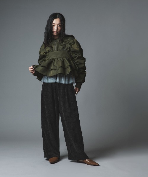 W:Huku(フーク)の「ソフトスウェード ルーズ スラックス タックパンツ / Soft Suede Loose-Fit Tuck Pants(その他パンツ・レディース・ブラック/アイボリー/ブラウン・FREE)」の14枚目の写真