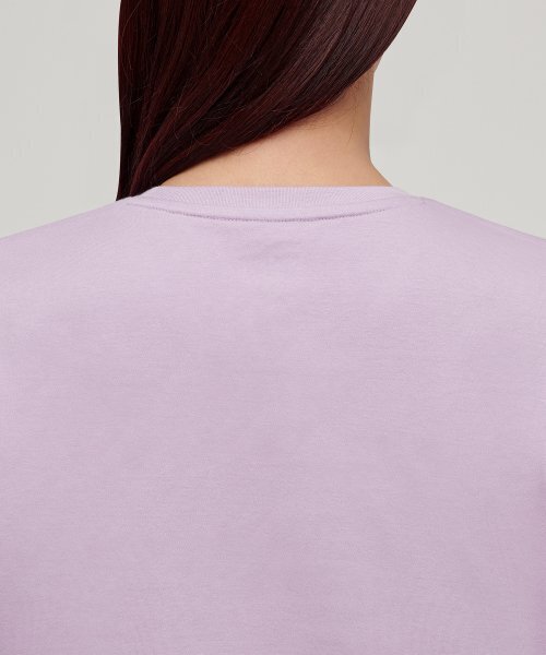 MUSINSA STANDARD WOMAN（ムシンサスタンダードウーマン）の「ウィメンズクルーネッククロップTシャツ[ライラック]（Tシャツ/カットソー・レディース・その他・SMALL/MEDIUM/LARGE/X-SMALL）」の4枚目の写真