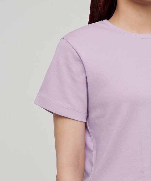 MUSINSA STANDARD WOMAN（ムシンサスタンダードウーマン）の「ウィメンズクルーネッククロップTシャツ[ライラック]（Tシャツ/カットソー・レディース・その他・SMALL/MEDIUM/LARGE/X-SMALL）」の5枚目の写真