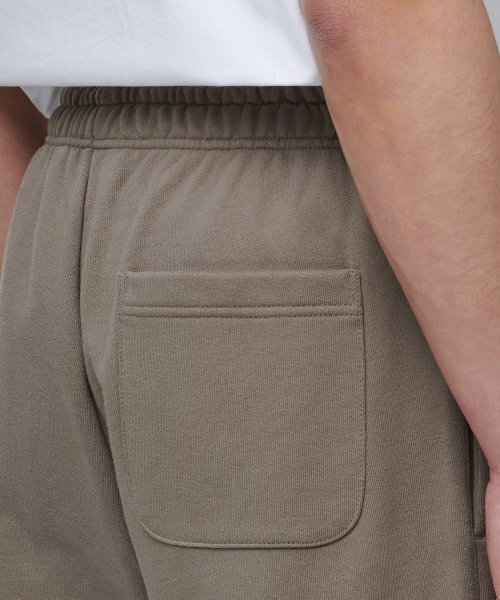 MUSINSA STANDARD(ムシンサスタンダード)の「ヘビーウェイトスウェットパンツ【ダスティベージュ】(スウェットパンツ・メンズ・その他・SMALL/MEDIUM/LARGE/X-LARGE)」の5枚目の写真